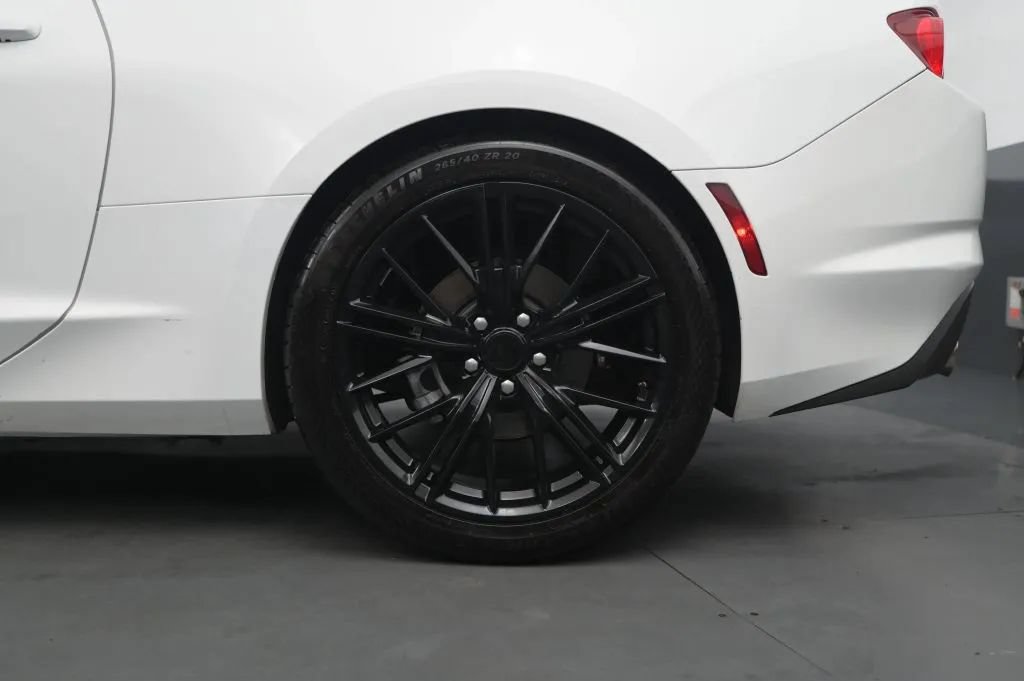 Used 2023 Chevrolet Camaro LT RWD image 14