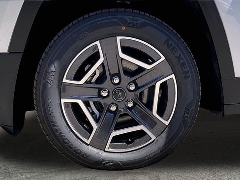 New 2026 Jeep Cherokee Laredo AWD/4WD image 12