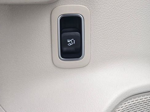 New 2026 Mercedes-Benz GLB 250 4MATIC image 36