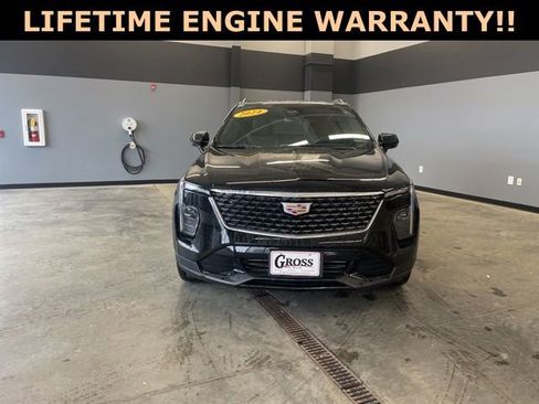 Used 2024 Cadillac XT4 Premium Luxury AWD/4WD image 3