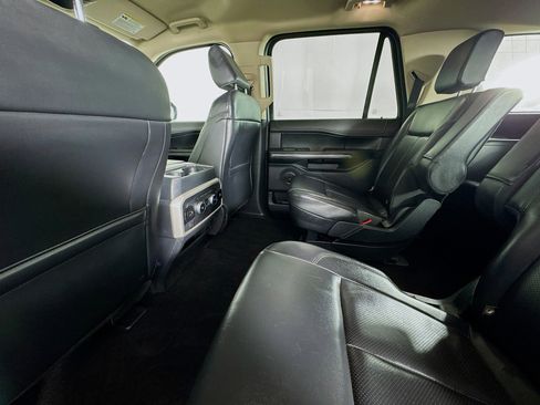 Used 2022 Ford Expedition Max XLT image 41