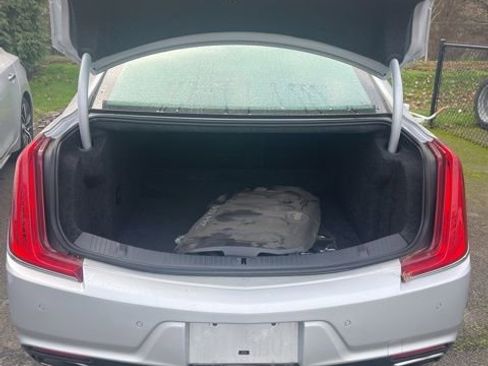 Used 2018 Cadillac XTS Luxury image 21