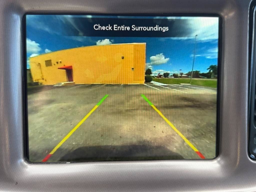 Used 2023 Dodge Challenger SXT w/ Blacktop Package RWD image 13