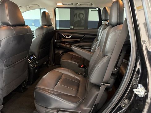 Used 2024 Subaru Ascent Limited image 14