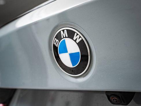 Used 2025 BMW 330i xDrive Sedan w/ M Sport Package AWD/4WD image 18