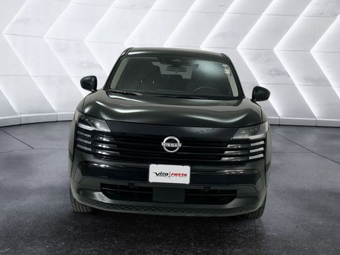 Used 2025 Nissan Kicks S image 2