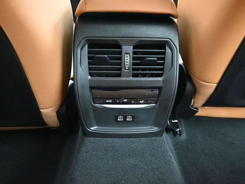 New 2026 BMW 330i Sedan w/ Premium Package RWD image 17