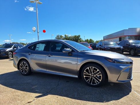 New 2026 Toyota Camry XLE image 3