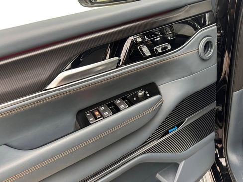 Used 2024 Jeep Grand Wagoneer Series III w/ Quick Order Packagew 28T image 21