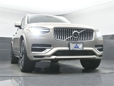 Used 2023 Volvo XC90 T8 Ultimate image 39