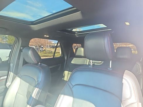 Used 2019 Ford Explorer Sport image 21