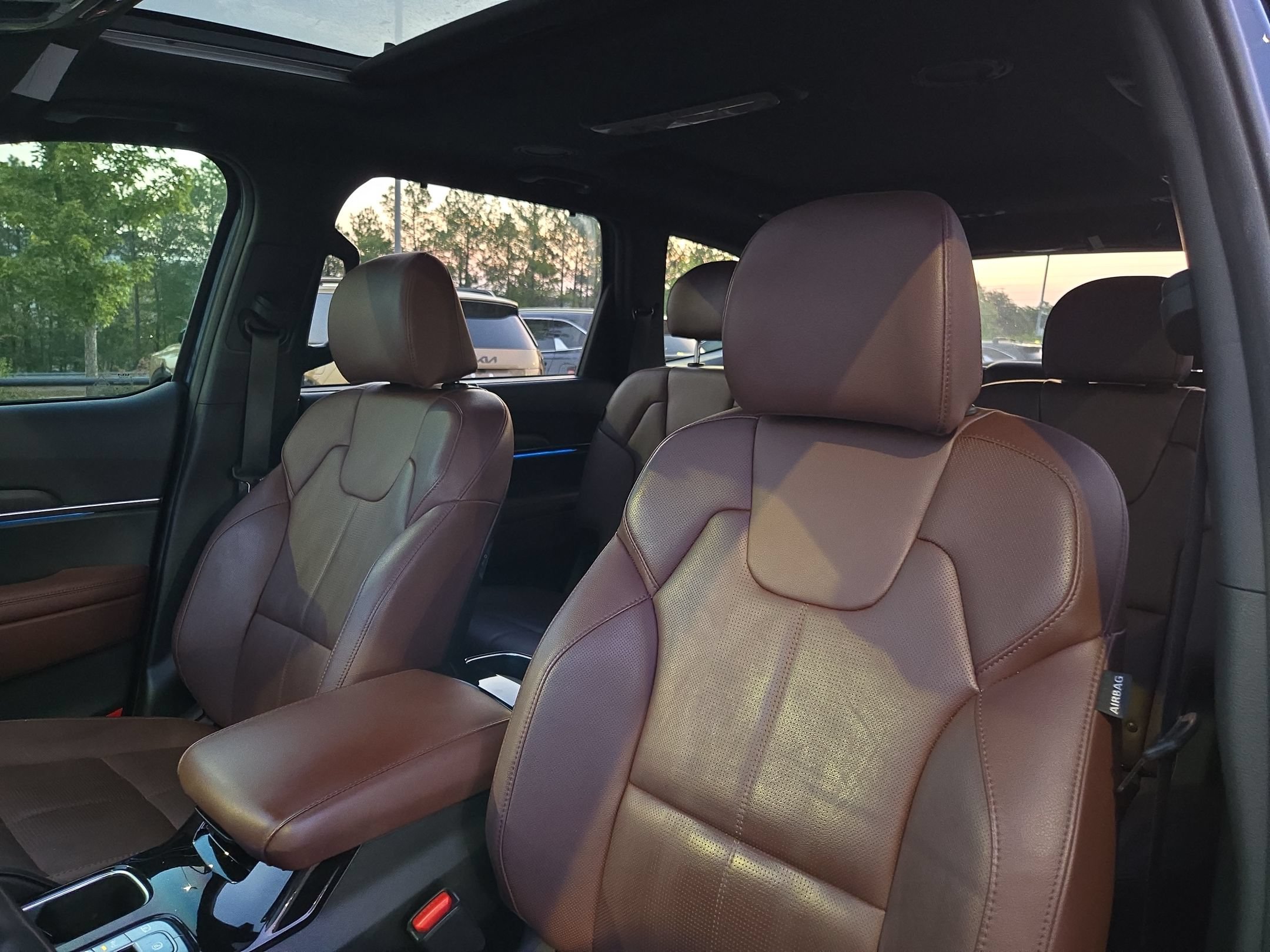 Used 2024 Kia Telluride SX AWD/4WD image 23