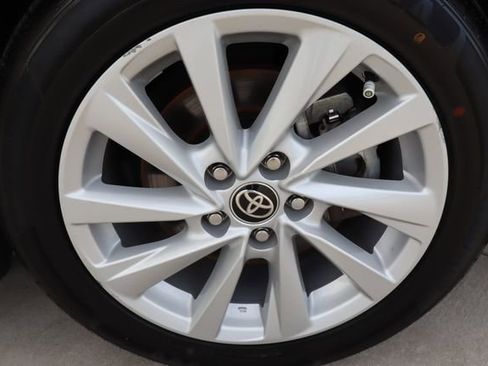 Used 2022 Toyota Camry LE FWD image 48