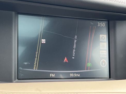 Used 2017 INFINITI QX30 Premium w/ Navigation Package image 19