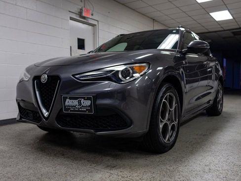 Used 2022 Alfa Romeo Stelvio Ti image 23
