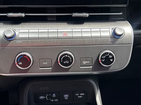 Used 2026 Hyundai Kona SE image 29