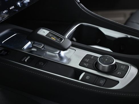 New 2026 INFINITI QX60 Luxe w/ Family Package image 16