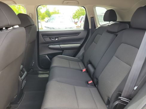 Used 2025 Honda CR-V LX image 12