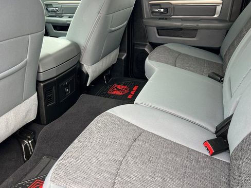 Used 2019 RAM 1500 Classic Warlock image 9