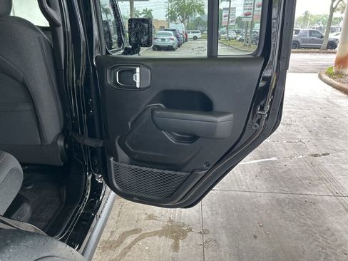 Used 2025 Jeep Wrangler Unlimited Sport S 4xe AWD/4WD image 33