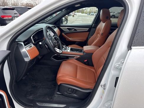 Used 2023 Jaguar F-PACE R-Dynamic S image 7