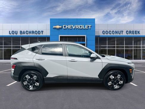 Used 2025 Hyundai Kona SEL FWD image 9