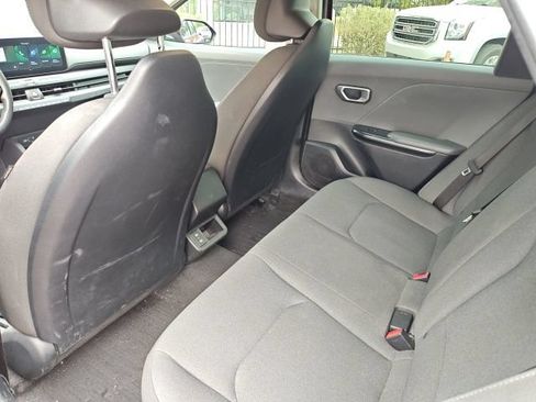 Used 2025 Kia K4 FWD image 25