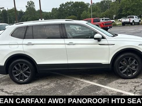 Used 2022 Volkswagen Tiguan SE w/ Panoramic Sunroof Package AWD/4WD image 28