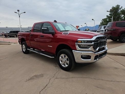 Certified 2026 RAM 2500 Big Horn AWD/4WD image 5