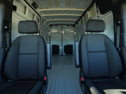 New 2026 Mercedes-Benz Sprinter 2500 image 37