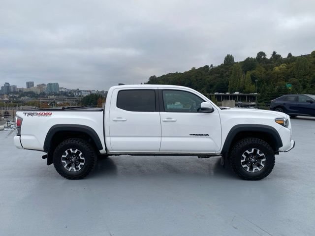 Used 2021 Toyota Tacoma TRD Off-Road w/ Technology Package AWD/4WD image 2
