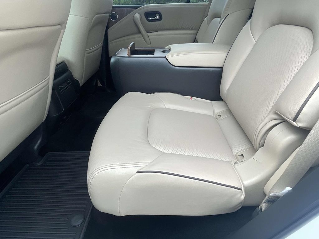 Used 2024 Nissan Armada SL w/ Captain's Chairs Package RWD image 15