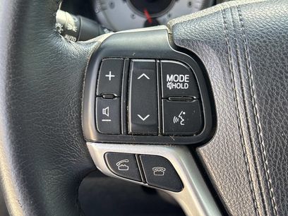 Used 2017 Toyota Sienna SE