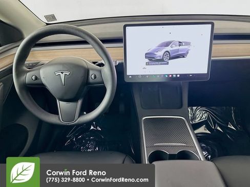 Used 2024 Tesla Model Y Long Range AWD/4WD image 22