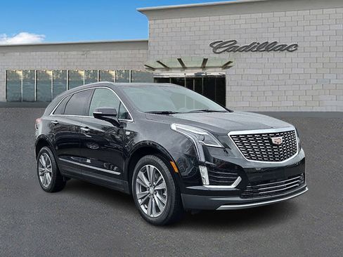 Certified 2025 Cadillac XT5 Premium Luxury image 3