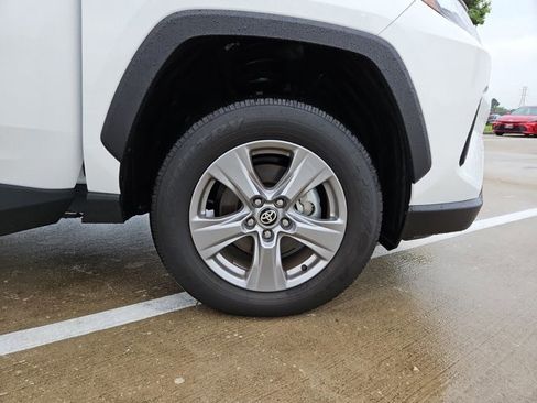 Used 2025 Toyota RAV4 XLE w/ Convenience Package FWD image 25
