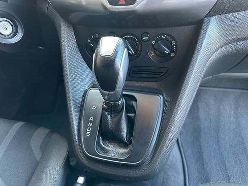 Used 2015 Ford Transit Connect XLT image 28