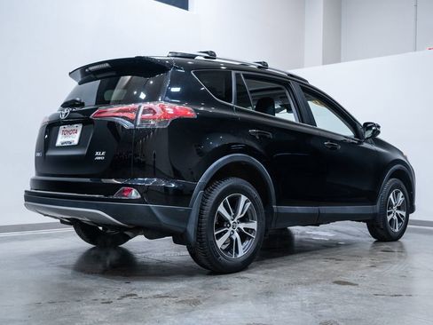 Certified 2017 Toyota RAV4 XLE image 9