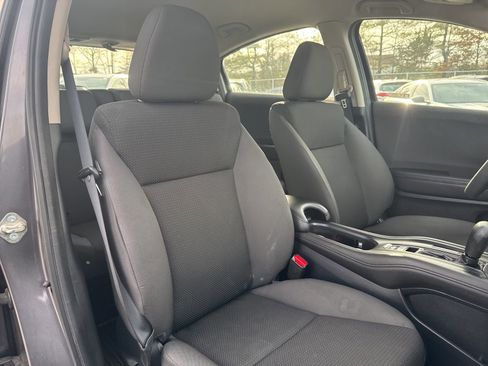 Used 2019 Honda HR-V LX image 15
