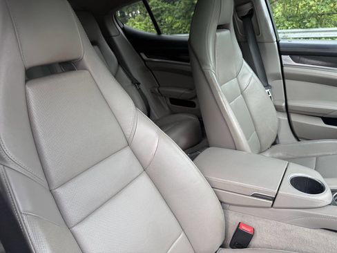 Used 2010 Porsche Panamera Turbo AWD/4WD image 5