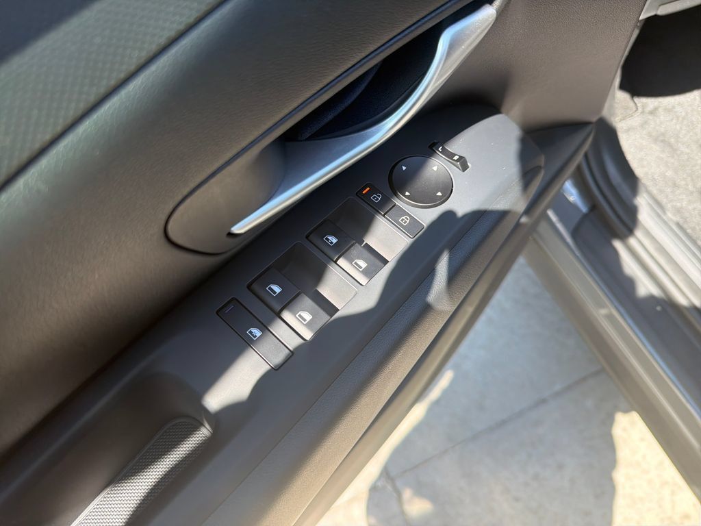 New 2026 Hyundai Tucson SE FWD image 16
