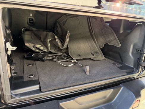 Used 2023 Jeep Wrangler Unlimited Rubicon 4xe image 22