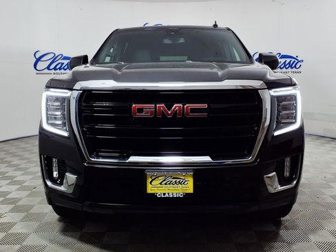 Used 2022 GMC Yukon XL SLE w/ Gmc Pro Safety Plus Package image 3