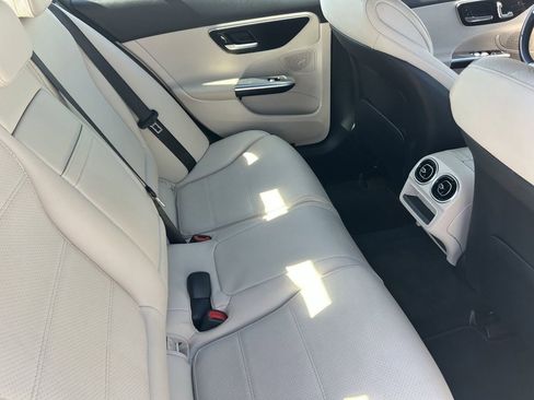 Used 2025 Mercedes-Benz C 300 4MATIC Sedan image 12