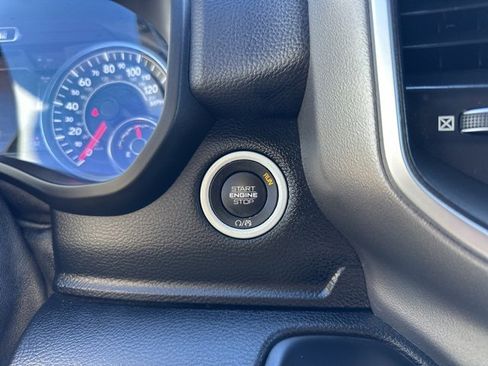 Used 2019 RAM 1500 Big Horn image 21