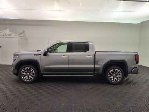 Used 2026 GMC Sierra 1500 Denali image 2