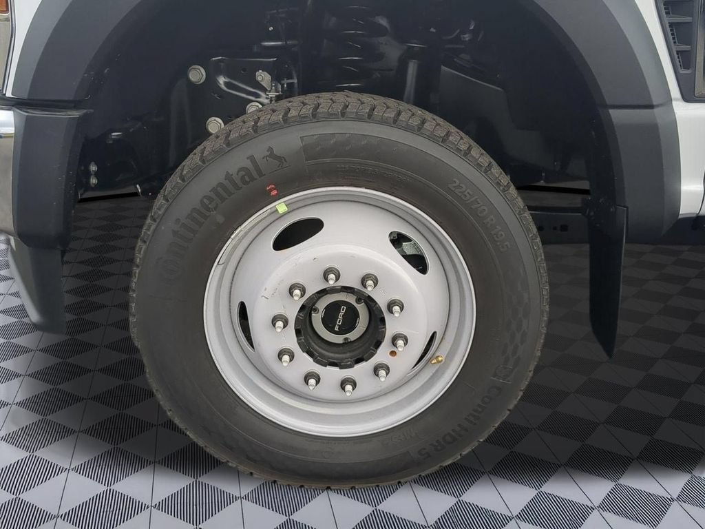 New 2024 Ford F550 4x4 Regular Cab Super Duty image 25
