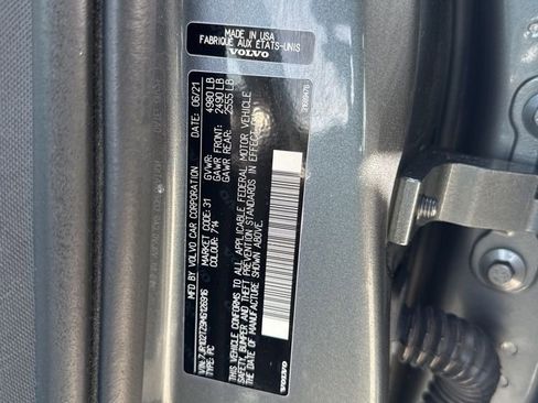 Used 2021 Volvo S60 T5 Momentum image 35