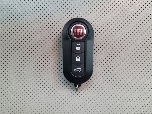 Used 2018 FIAT 500L Lounge w/ Graphite Edition FWD image 32