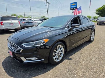 Used 2017 Ford Fusion SE w/ Fusion SE Technology Package